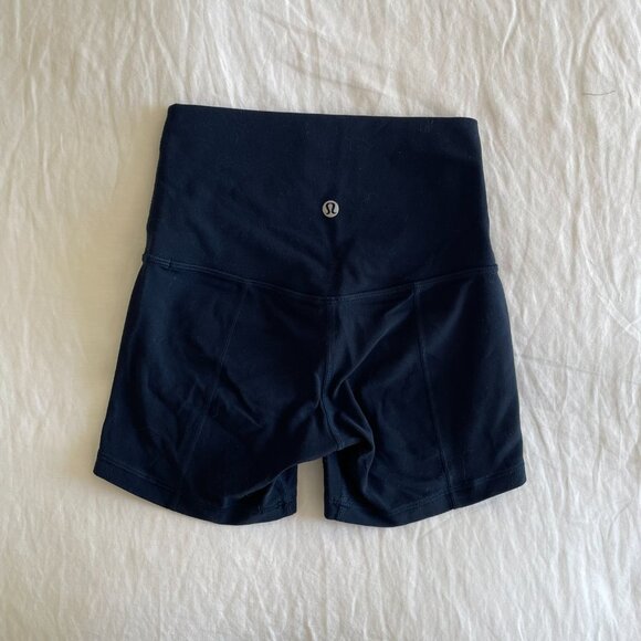 lululemon Align High-Rise Short 4" (sz 2) - Picture 4 of 6
